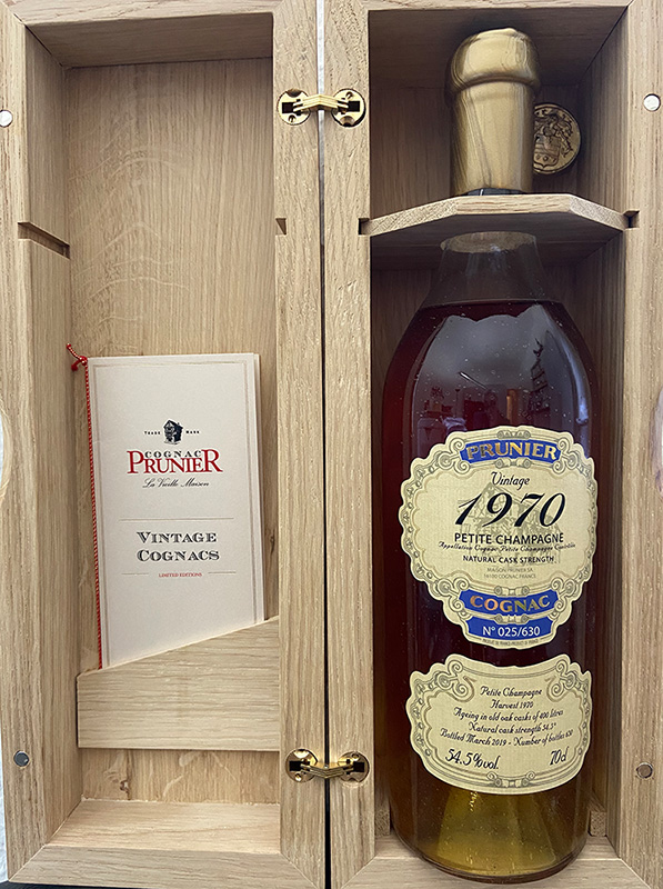 Cognac 1970 in Holzkiste